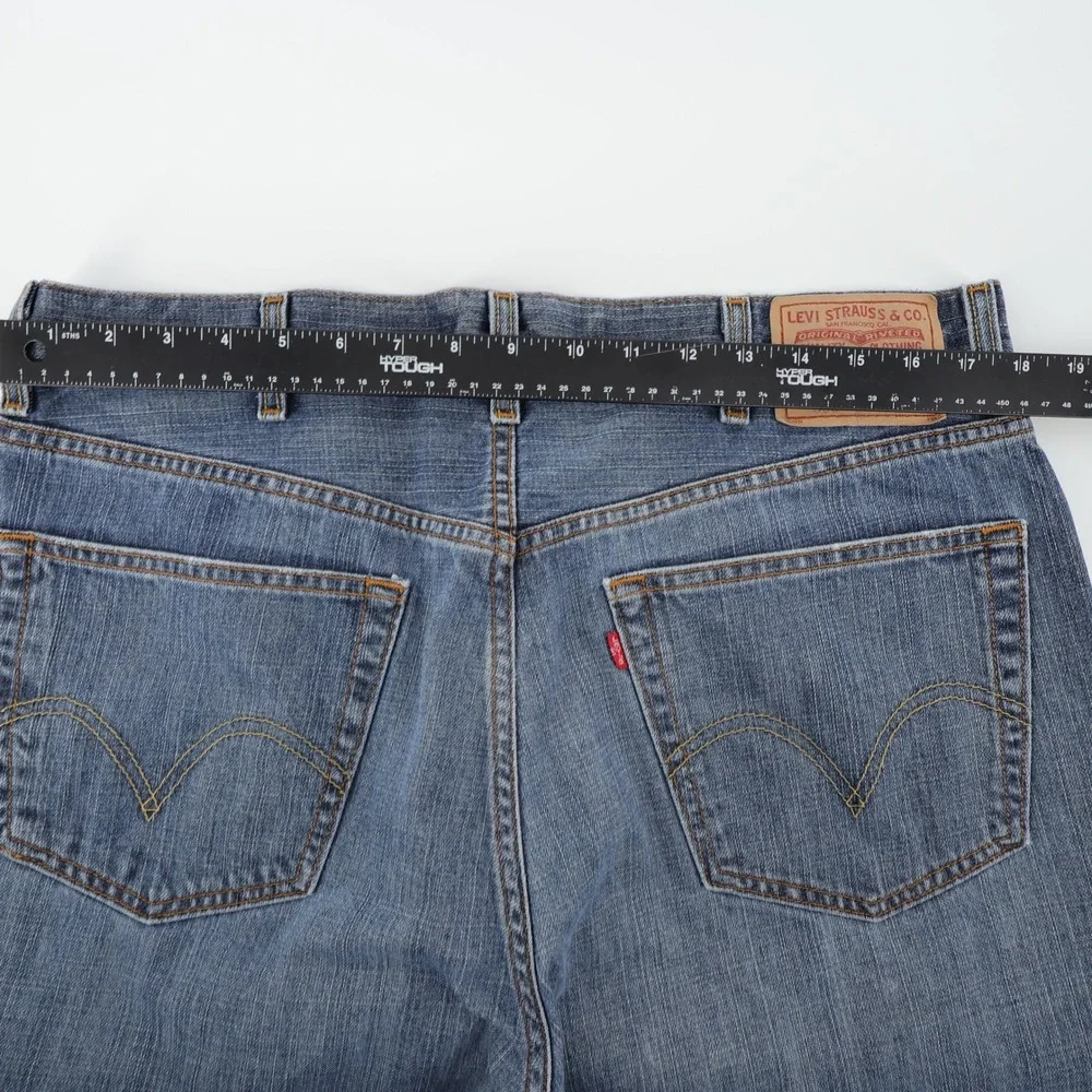 Levi Strauss 505 Regular Fit Mens Jeans 38x32 (measures‎ 31